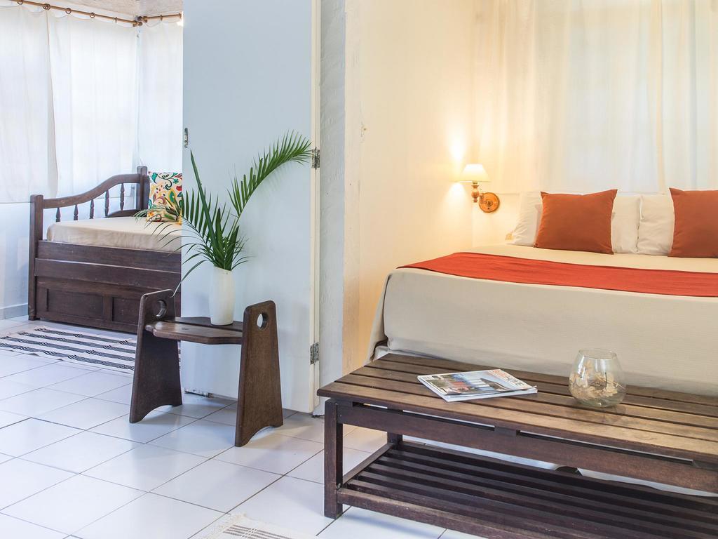 Htl Telhado Pensión 3*